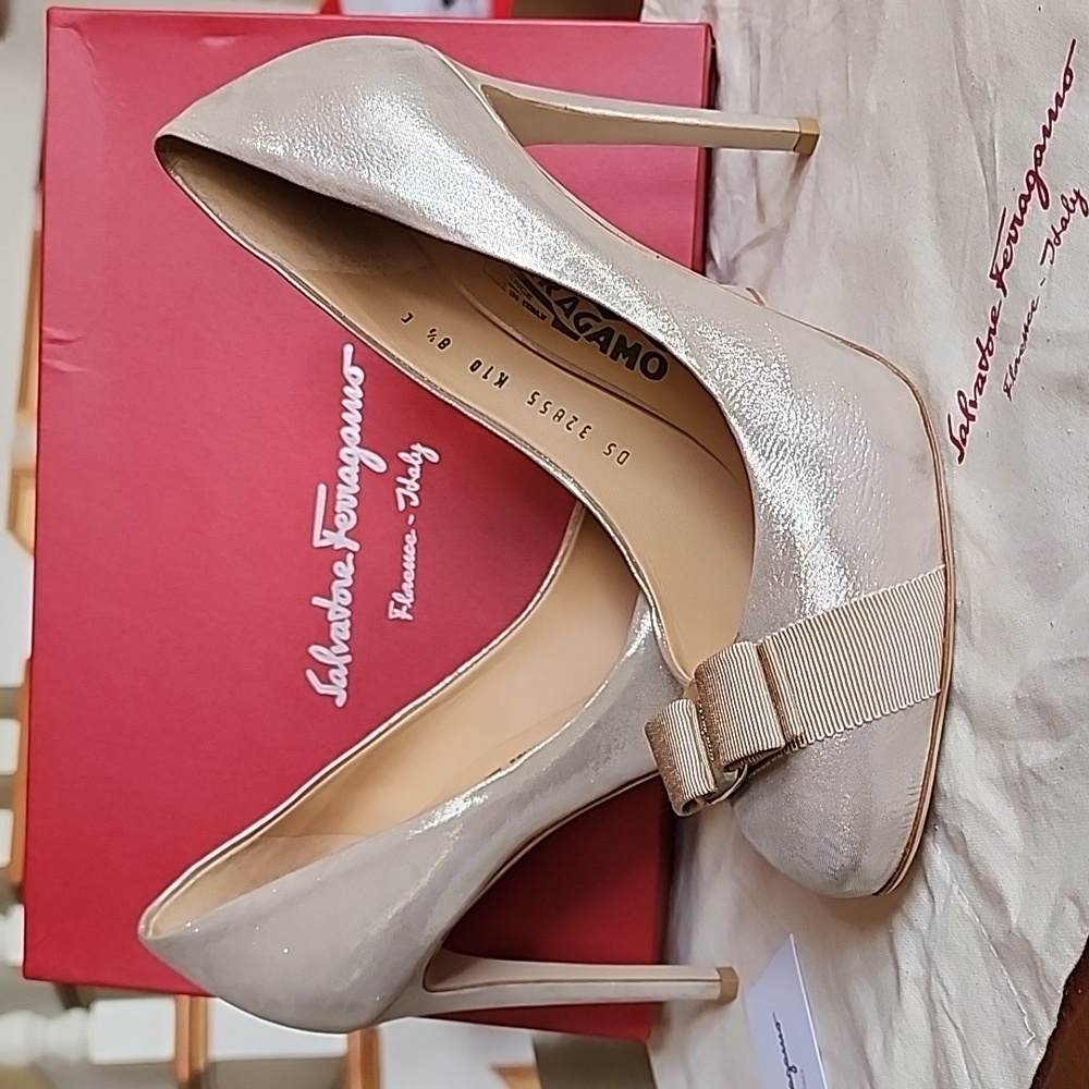 Salvatore Ferragamo Rilly High Heela Leather Luxuru Womens Shoes